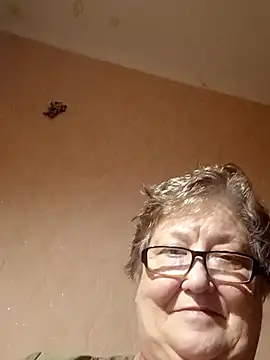 Katherine735 online show from January 11, 9:00 pm