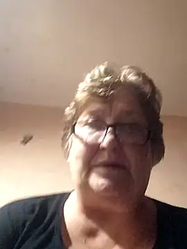 Katherine735 online show from October 31, 4:14 pm