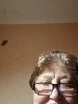 Katherine735 online show from November 4, 8:45 pm