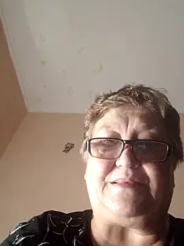 Katherine735 online show from December 16, 4:33 pm