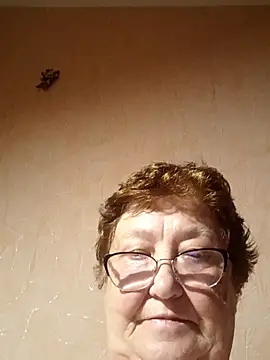Snapshot of Katherine735 chatting on June 6, 8:25 pm Katherine735 online show from June 6, 8:25 pm
