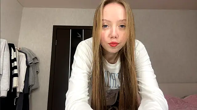 AntoniaMoravick online show from December 4, 3:22 pm