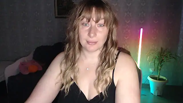 Yummy Gloria online show from November 20, 6:47 am