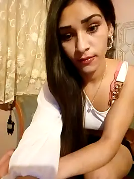 Snapshot of lorina202 chatting on January 8, 10:05 pm lorina202 online show from January 8, 10:05 pm