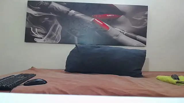 Kelly-001 online show from February 13, 1:00 pm