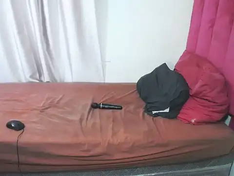 Snapshot of Kelly-001 chatting on October 22, 12:59 pm Kelly-001 online show from October 22, 12:59 pm