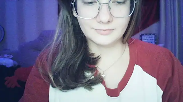 Snapshot of MoodieMira chatting on November 25, 9:26 pm MoodieMira online show from November 25, 9:26 pm