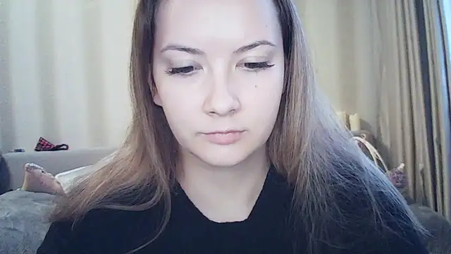 MoodieMira online show from February 10, 2:05 pm