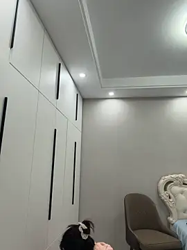 niannian6373 online show from March 8, 3:59 pm