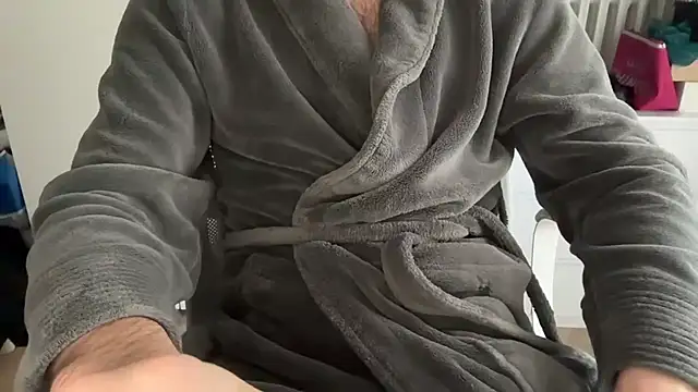 Snapshot of matrixx_9 chatting on December 3, 10:03 am matrixx 9 online show from December 3, 10:03 am