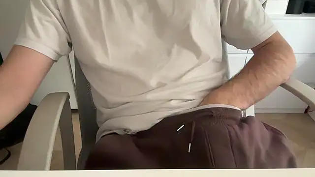 Snapshot of matrixx_9 chatting on November 6, 1:04 pm matrixx 9 online show from November 6, 1:04 pm