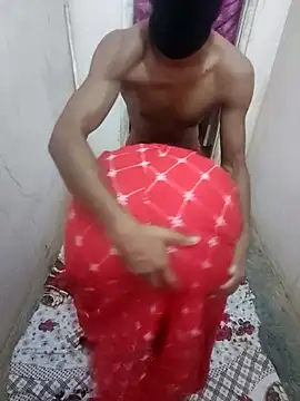 Snapshot of indian_Couple_1999 chatting on October 13, 3:24 pm indian Couple 1999 online show from October 13, 3:24 pm