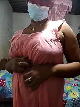 Snapshot of HarshiStar7 chatting on October 27, 1:39 am HarshiStar7 online show from October 27, 1:39 am