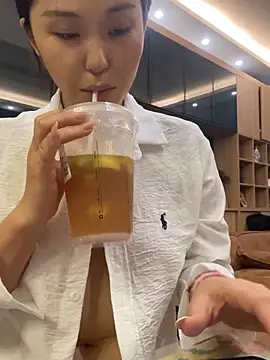 Snapshot of zhenzhen666 chatting on October 28, 6:34 am zhenzhen666 online show from October 28, 6:34 am