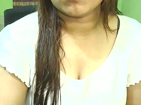 Snapshot of Kiara_pari chatting on October 18, 4:20 pm Kiara pari online show from October 18, 4:20 pm