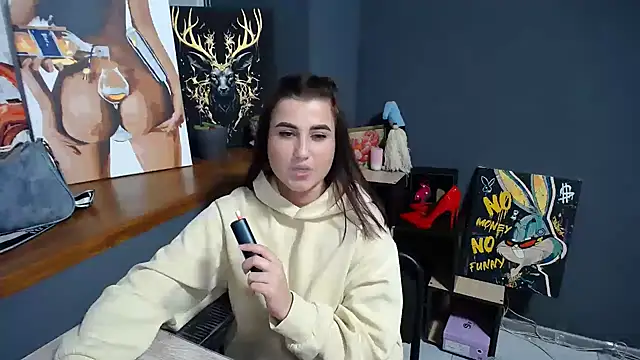 Snapshot of Flower_mary chatting on November 4, 7:56 am Flower mary online show from November 4, 7:56 am