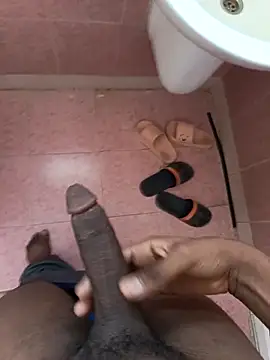 Snapshot of vi25vofgg chatting on November 17, 7:23 am vi25vofgg online show from November 17, 7:23 am