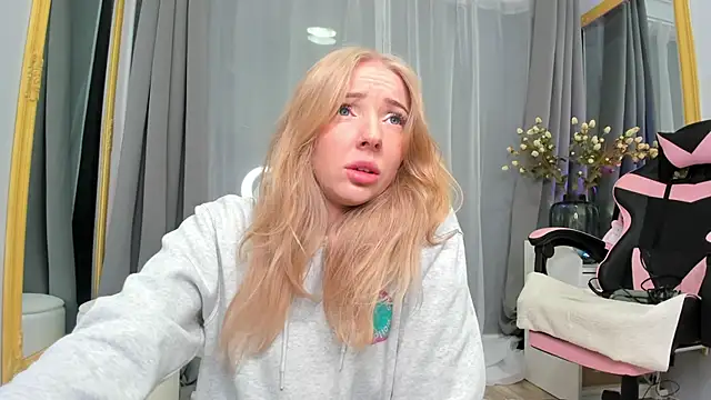 SundyRose online show from January 17, 9:29 pm