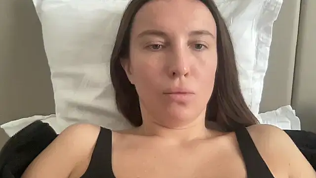 Snapshot of CArivora chatting on March 1, 8:25 am CArivora online show from March 1, 8:25 am