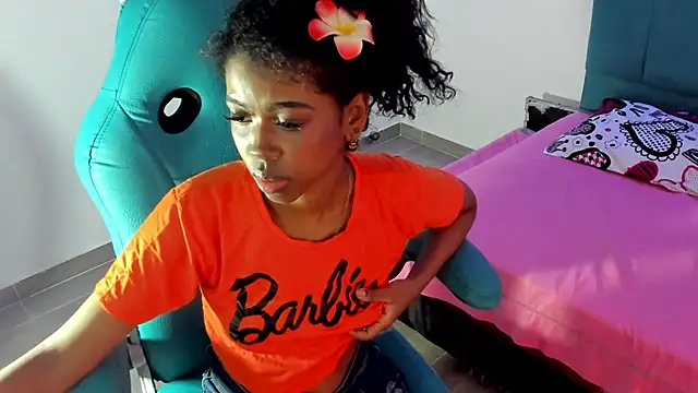 Dakota evans18 online show from November 27, 3:18 am