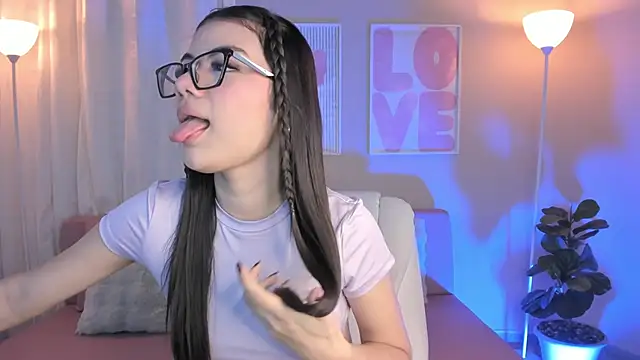 MarianaaDooll online show from February 19, 12:13 pm