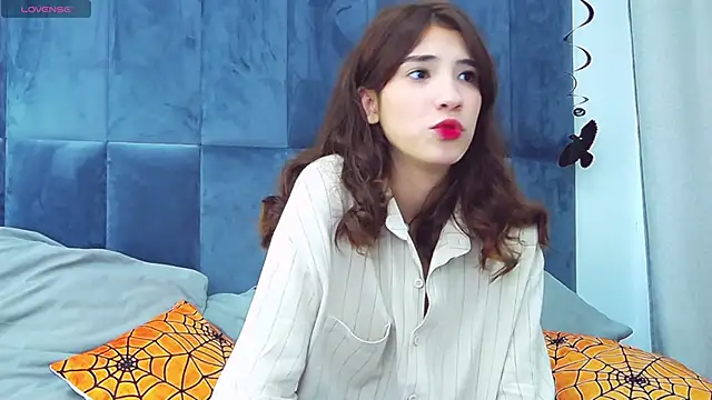 ArielLoove online show from October 19, 7:22 am