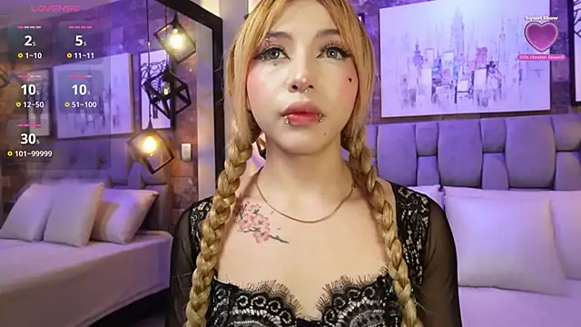 Sophia Bellucci online show from November 14, 11:58 am