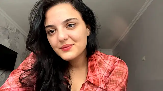 Snapshot of Babis_girlsss chatting on November 11, 9:37 am Babis girlsss online show from November 11, 9:37 am