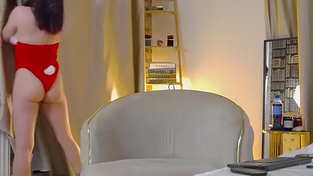 Snapshot of OliviaCart chatting on December 3, 7:13 pm OliviaCart online show from December 3, 7:13 pm