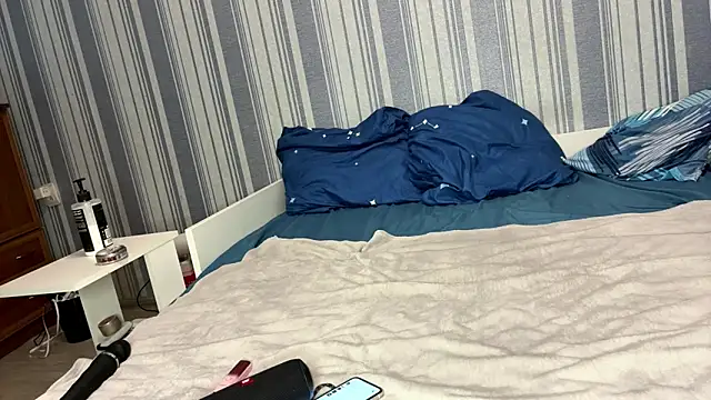 EmiliaCouple online show from March 24, 3:23 pm