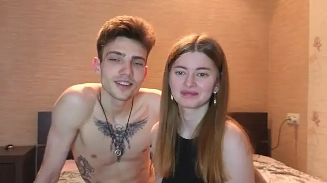EmiliaCouple online show from May 26, 11:30 am