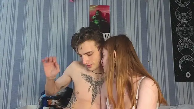 EmiliaCouple online show from April 22, 12:45 pm