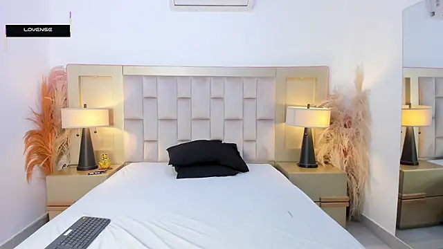 Zahir Ashar online show from April 24, 11:45 am