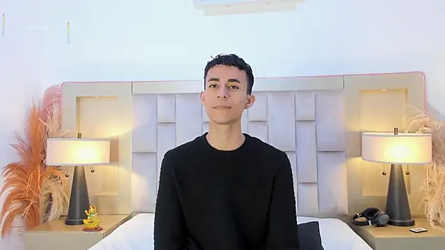 Zahir Ashar online show from April 18, 7:07 pm