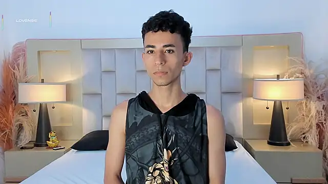 Zahir Ashar online show from April 15, 2:10 pm