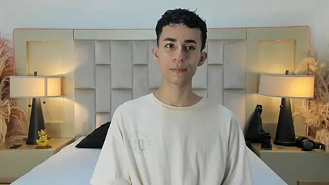 Zahir Ashar online show from March 31, 11:51 pm