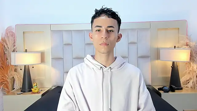 Zahir Ashar online show from April 10, 11:12 pm