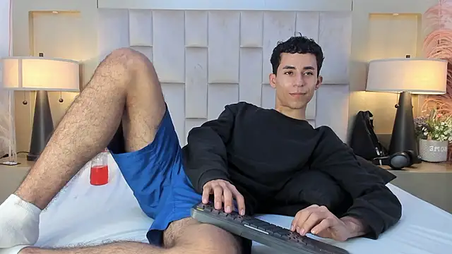 Zahir Ashar online show from March 23, 10:31 pm