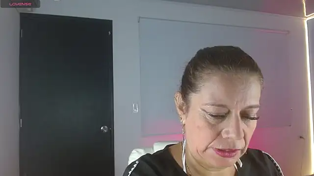 channelsmith 55 online show from March 25, 1:21 pm