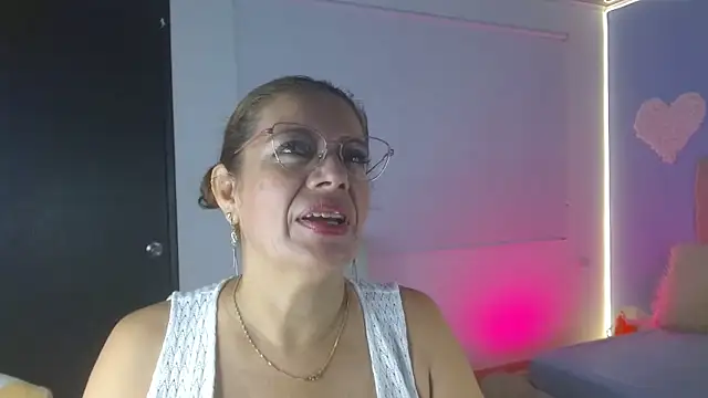 channelsmith 55 online show from March 26, 1:31 pm