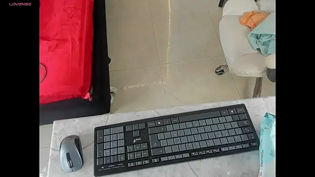 Snapshot of channelsmith_55 chatting on June 15, 1:33 pm channelsmith 55 online show from June 15, 1:33 pm