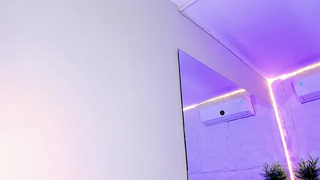 Snapshot of HasleyCarter chatting on December 15, 10:48 pm HasleyCarter online show from December 15, 10:48 pm