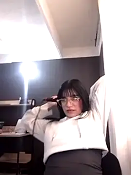 angie rousse  online show from November 11, 1:17 pm