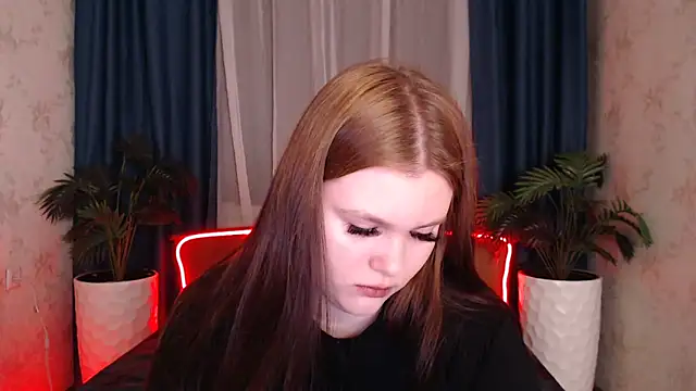 Musegirl online show from December 3, 1:39 am