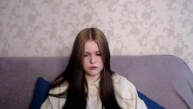 Musegirl online show from November 18, 8:17 am