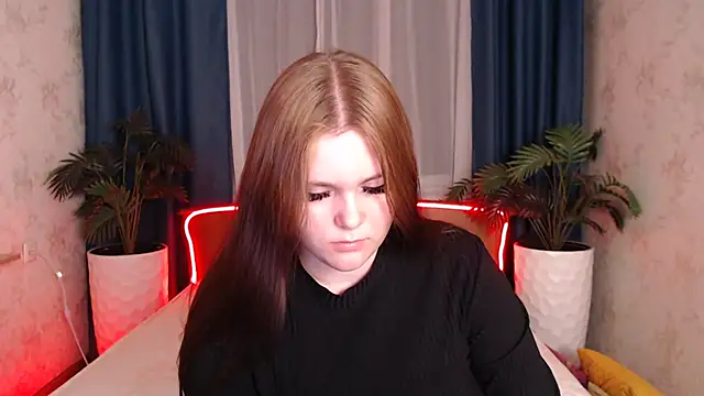 Snapshot of Musegirl chatting on December 13, 8:04 pm Musegirl online show from December 13, 8:04 pm