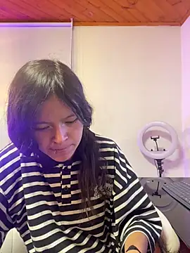 Ninfa pink online show from November 20, 9:58 pm