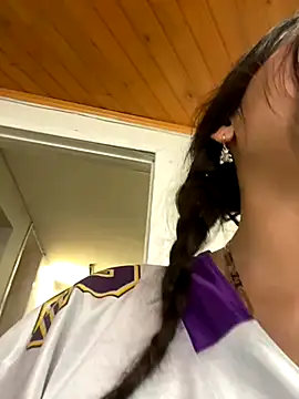 Ninfa pink online show from November 11, 4:02 pm