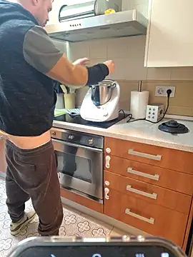 Alex piloto online show from November 1, 11:15 am