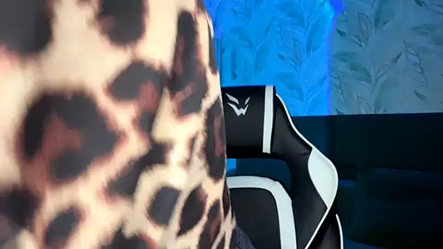 EvaPeace online show from November 5, 4:43 pm